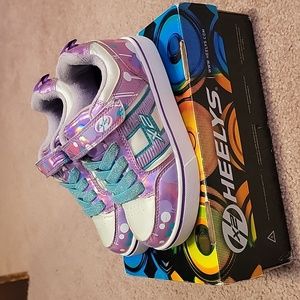 Heelys Bolt Plus X2 light up shoes
